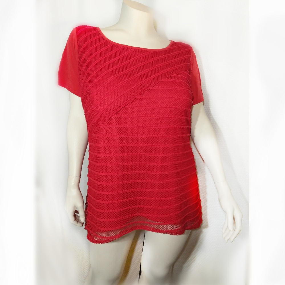 Red Tunic Size 2x Mesh Overlay Never Worn